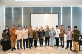 BP MPR kaji persoalan desentralisasi dan Otda bersama pakar UI dan IPB
