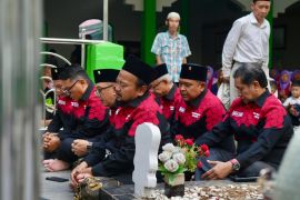 PDIP Jatim ziarah ke makam tokoh pendiri NU jelang Muktamar