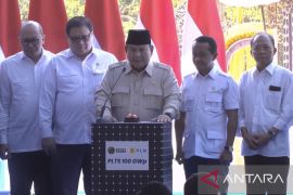 Indonesia sets three-year target for 100 GW solar power capacity