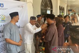 Pemkab Bangka Barat bantu Rp20 juta Adat Cukur Rambut Desa Semulut