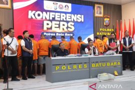 Polres Batu Bara  bekuk 17 tersangka dalam pengungkapan 10 kasus tindak pidana