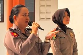 Polwan perkuat perlindungan pelajar Sekolah Rakyat Gumas cegah perundungan