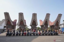 Puncak Perjalanan MAXI TOUR BOEMI NUSANTARA, Rayakan Kemerdekaan di  Tana Para Raja