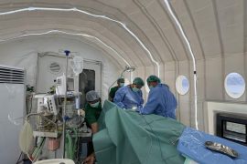 Govt builds inflatable field hospitals in quake-hit East Nusa Tenggara