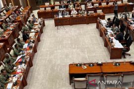 Komisi I DPR setuju penjualan eks KRI Ki Hajar Dewantara secara lelang