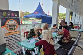 Pemkab Kepulauan Seribu "jemput bola" layanan perizinan di Pulau Pari
