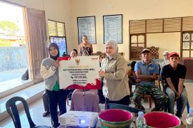 Pemprov Sulsel bantu pasang baru listrik untuk 130 RT di Gowa