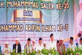 Haul Buya Salek, Bupati Hurmin teguhkan komitmen perkuat syiar Islam di Sarolangun