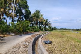 Pariaman targetkan perbaikan irigasi terdampak bencana rampung September