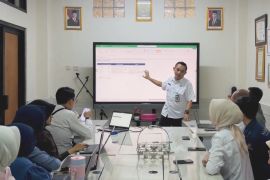 Diskominfo Cimahi memperkuat keamanan layanan digital lewat SATRIA