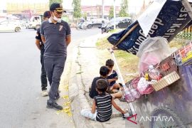 Satpol PP Jambi jaring 17 anak jalanan dan pengemis