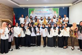 Dinkes Baubau latih pengelola program puskesmas tangani kusta dan frambusia