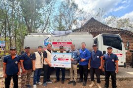 Tempo Scan Group bantu air bersih ke Jawa, Sumatera, dan DIY