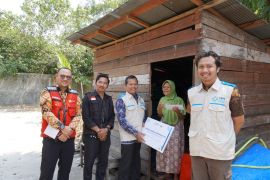 YBM PLN bantu 14 warga dhuafa di Kotawaringin Barat