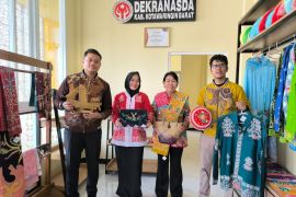Kanwil Kemenkum Kalteng gandeng Dekranasda Kobar perkuat indikasi geografis
