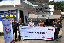 KAI Divre IV Tanjungkarang realisasikan 23 Program TJSL senilai Rp805 Juta