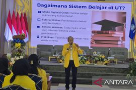 UT Surabaya bekali mahasiswa baru hadapi kuliah jarak jauh