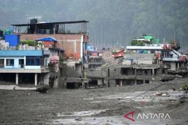 121 wisatawan asing diinformasikan berhasil diselamatkan pascabanjir Nepal