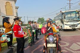Pemkab Tabalong bagikan 91.100 masker gratis di enam lokasi