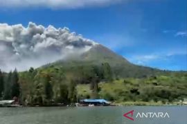 Erupsi Gunung Sinabung berpotensi diikuti letusan yang lebih besar