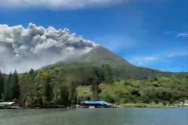 Geological Agency warns of potential larger Sinabung eruption