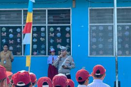 Polres Jayapura tanamkan disiplin anak SD berlalulintas sejak dini