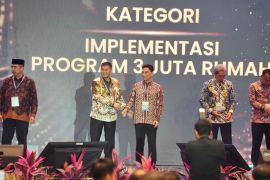 Jabar Terima Insentif Bedah Rumah Senilai Rp6 miliar
