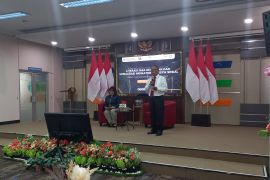 OJK tingkatkan literasi keuangan pegawai BPS Sulut