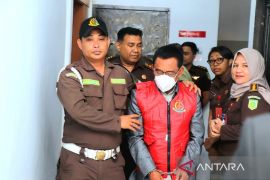 Kejati Maluku tahan eks Kadis PUPR terkait korupsi air bersih