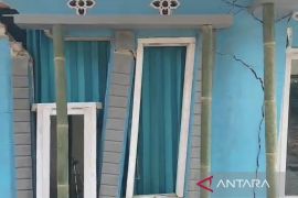Pemkab Cianjur berupaya mempercepat relokasi korban pergeseran tanah
