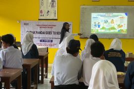 Lawan stunting dan isu iklim lewat program Cadiak Pandai