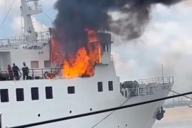 KM. Prince Soya terbakar saat bersandar di Pelabuhan Samarinda