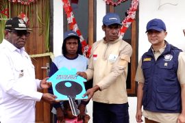 Mentrans resmikan 100 rumah layak huni di kawasan transmigrasi Domande