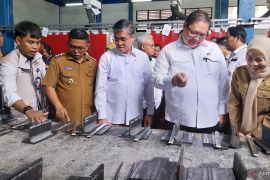 Menaker Yassierli pastikan lulusan vokasi terserap lewat kurikulum industri