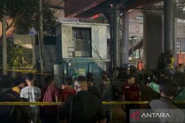 Diduga Hendak Curi Kabel LRT Pancoran, Seorang Pria Tanpa Identitas Tewas Tersengat Listrik