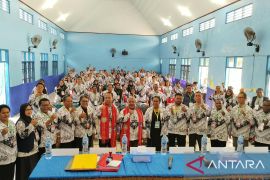 Disdikbud Sorong sebut PGRI harus jadi wadah penguatan profesi.