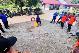 Pemkab Pasaman Barat edukasi masyarakat agar tidak bakar lahan