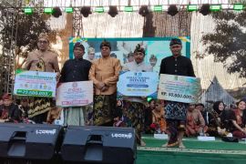 Pemkab Lombok Timur menggalang donasi korban gempa NTT