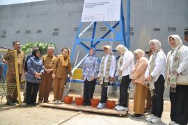 Kementerian ESDM salurkan bantuan sarana air bersih di Palu