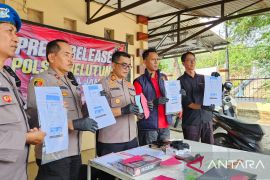 Polisi Jambi tangkap dua pelaku penipuan di agen perbankan