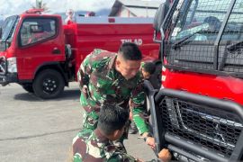 Kemenhan RI bantu dua unit mobil damkar untuk Papua Pegunungan