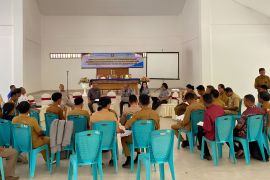 Kemenkum NTT beri penguatan regulasi masyarakat adat Sumba Barat Daya