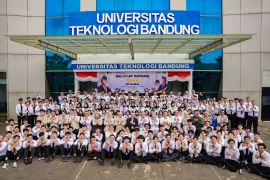 1.280 CPMI Jabar digembleng di UTB guna pasar kerja global