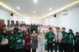 UNUSA tingkatkan pengetahuan santri Sunan Drajat soal pola makan