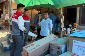Pertamina salurkan bantuan untuk warga terdampak kebakaran Dusun Adat Sade