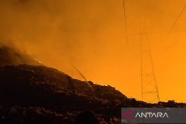 Kebakaran landa TPA Putri Cempo Solo