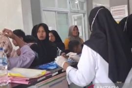 Dinkes Agam: 146 korban keracunan dirawat di Pustu-Puskesmas Palupuh