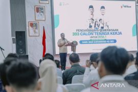 Momen Hari Jadi, Pemkab Karawang buka akses kerja khusus masyarakat miskin