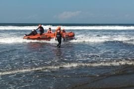 Body of Polish tourist swept away at Bali beach found