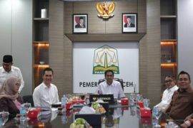 Mualem pimpin RUPSLB Bank Aceh, jabatan direksi disesuaikan